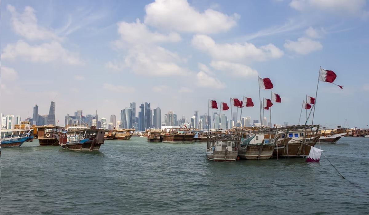 Things Expats Must Avoid to Keep their Jobs in Qatar and Not Get Deported
